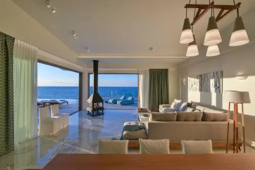 Thalassa Residence, Heated Pool, Hot Tub & SeaView