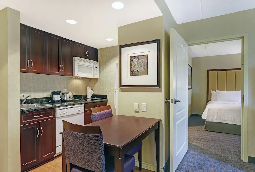 Homewood Suites by Hilton Cambridge-Waterloo, Ontario