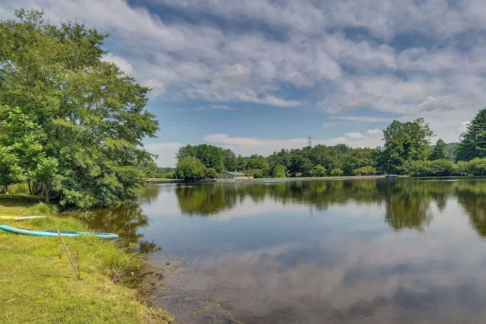 Dog-friendly Mills River Retreat Near Hiking!