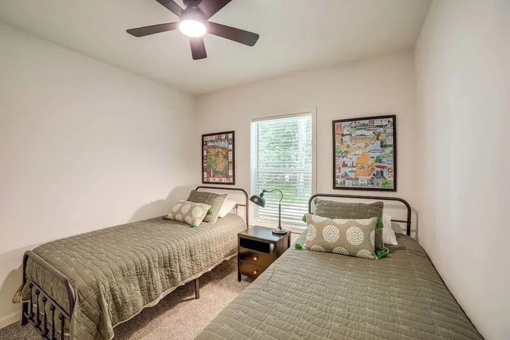 Lake Access, Pools & More: Family Home in Stanwood