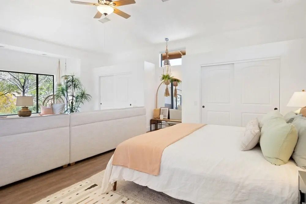 Moonbeam Mountain - Stylish Home W/private Boulders + Hot Tub! 4 Bedroom Home by RedAwning