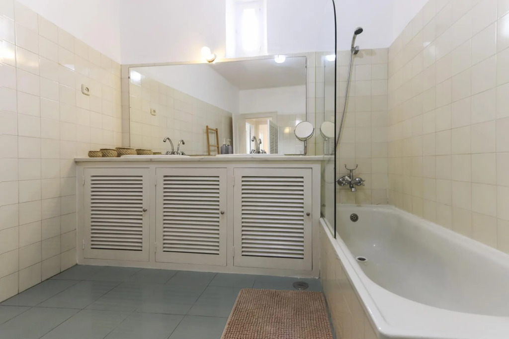Chiado Prime Suites I by Homing