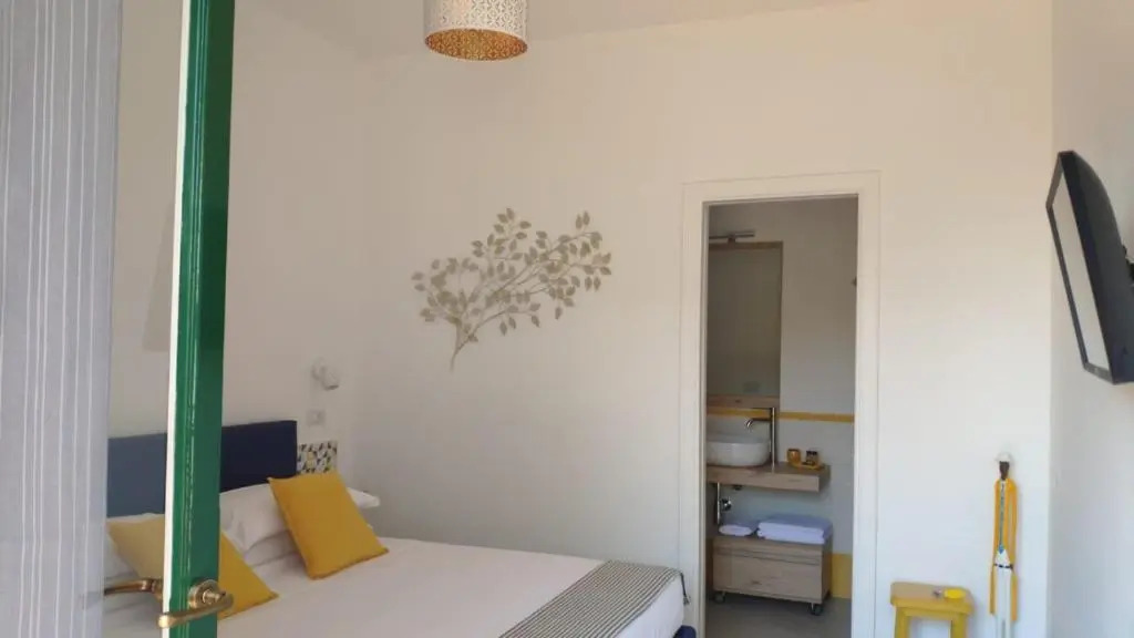 Suite Lia - Private Room with garden and tub close to Villa Eva e Cimbrone, Ravello