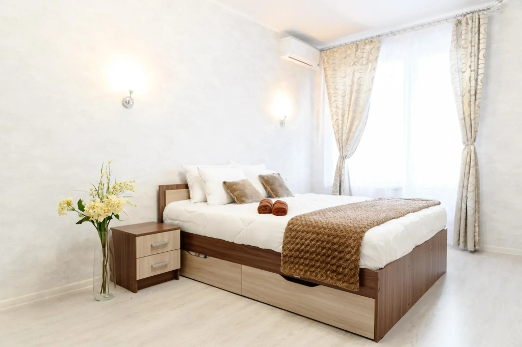 LetoApart (ЛетоАпарт) на улице Энгельса 93-230