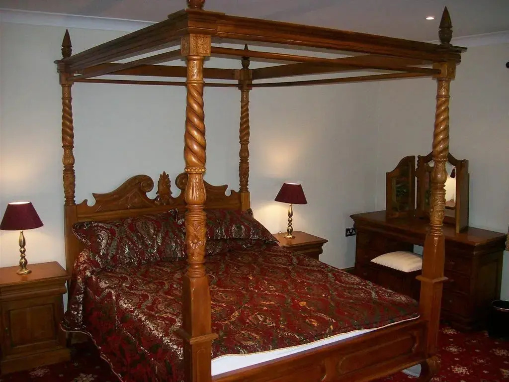 Hunters Lodge Inn