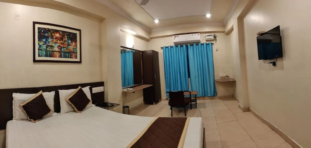 Hotel Morya