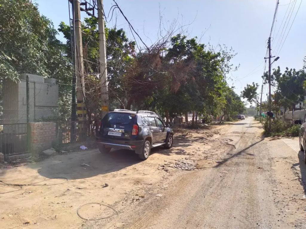 Saltstayz Select – Near Sohna Road City Center