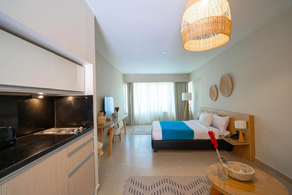 Redcon Suites