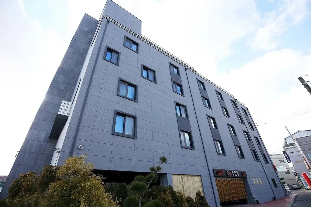 Taean Hana Motel