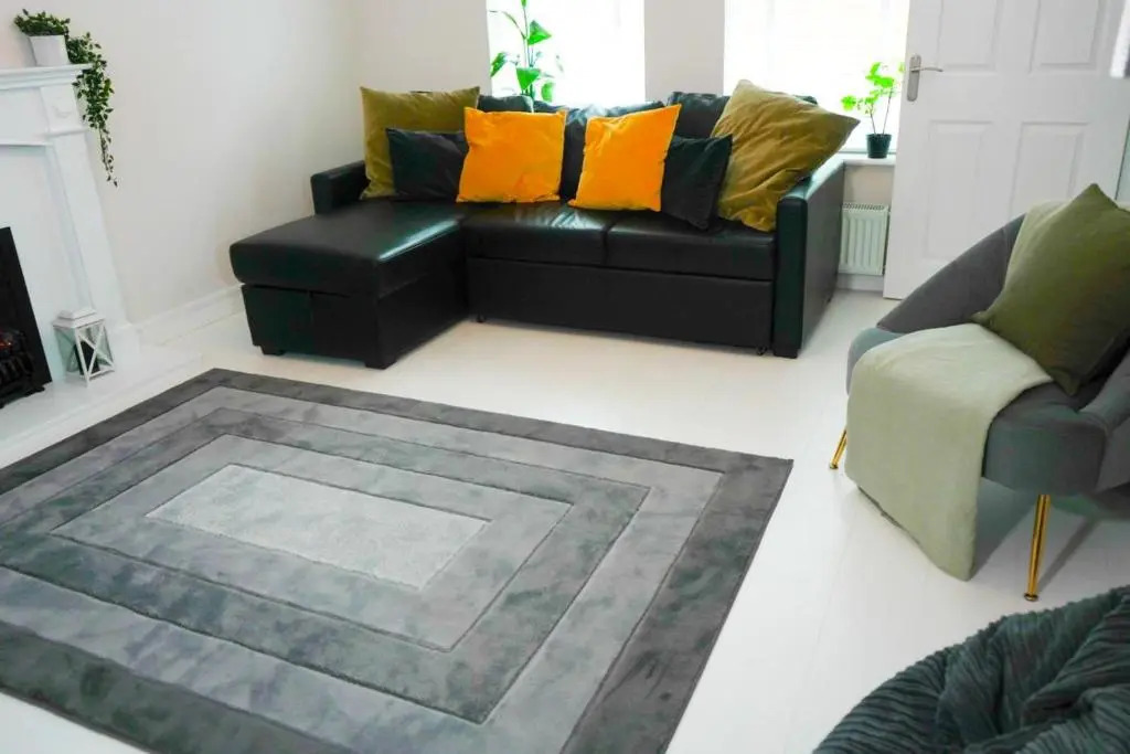 3 BR new build home with FREE parking SOLIHUL BHX NEC HS2 CONTRACTORS FAMILIES