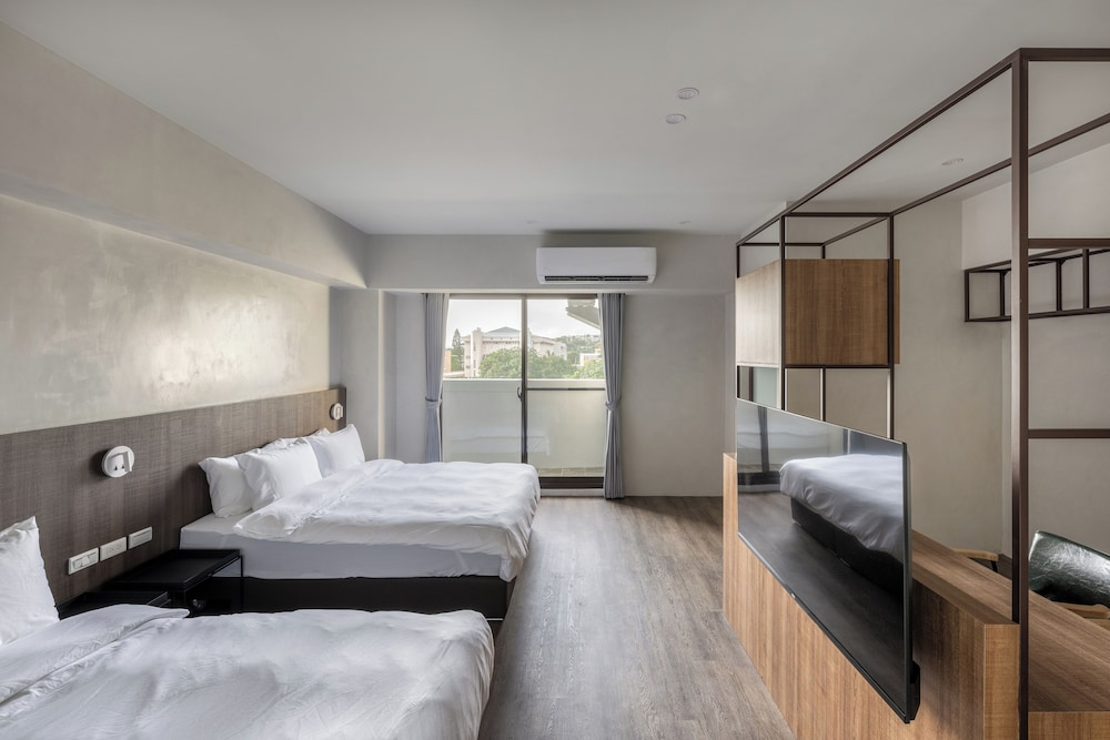 H suite inn