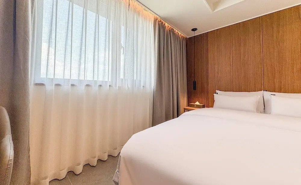 Rampart Hotel