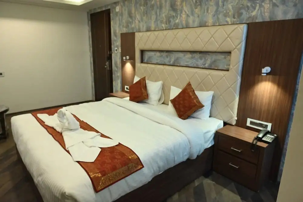 THE TRIUMPH Hotel
