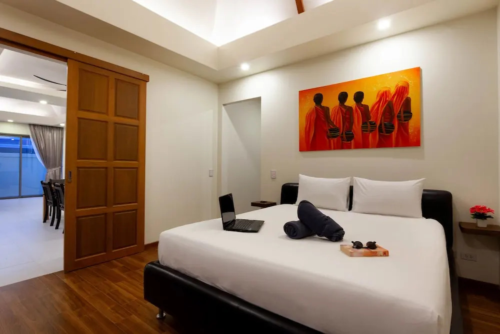 New Boutique Pool Villa Sequoia Close to Rawai and Naiharn Beach