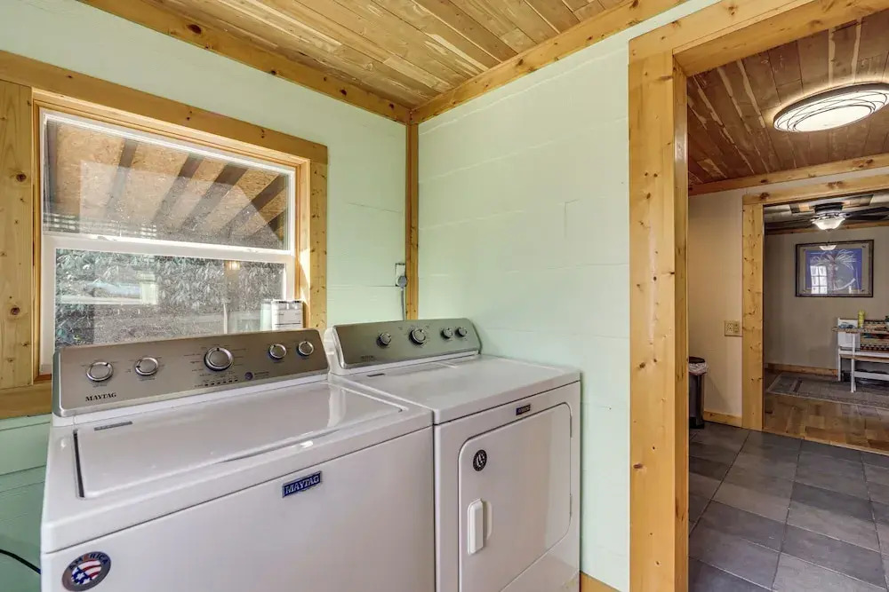 Quaint Mountain Charm! Robbinsville Hideaway