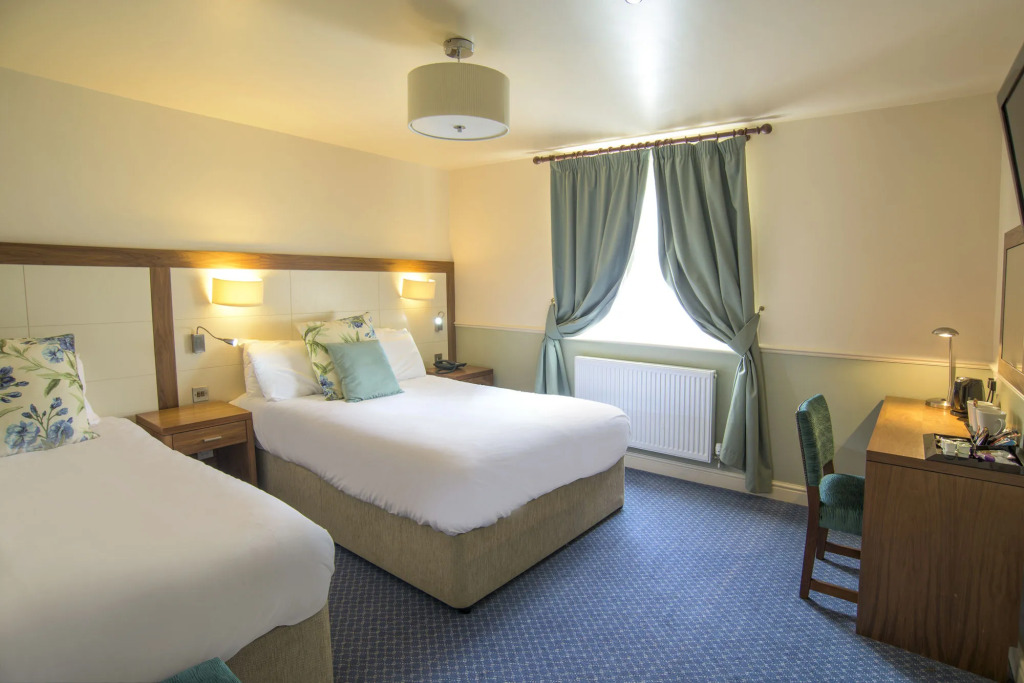 Newby Bridge Hotel