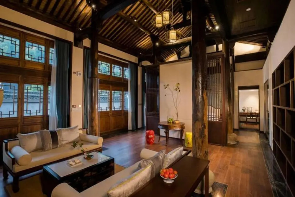 Deefly Origin House
