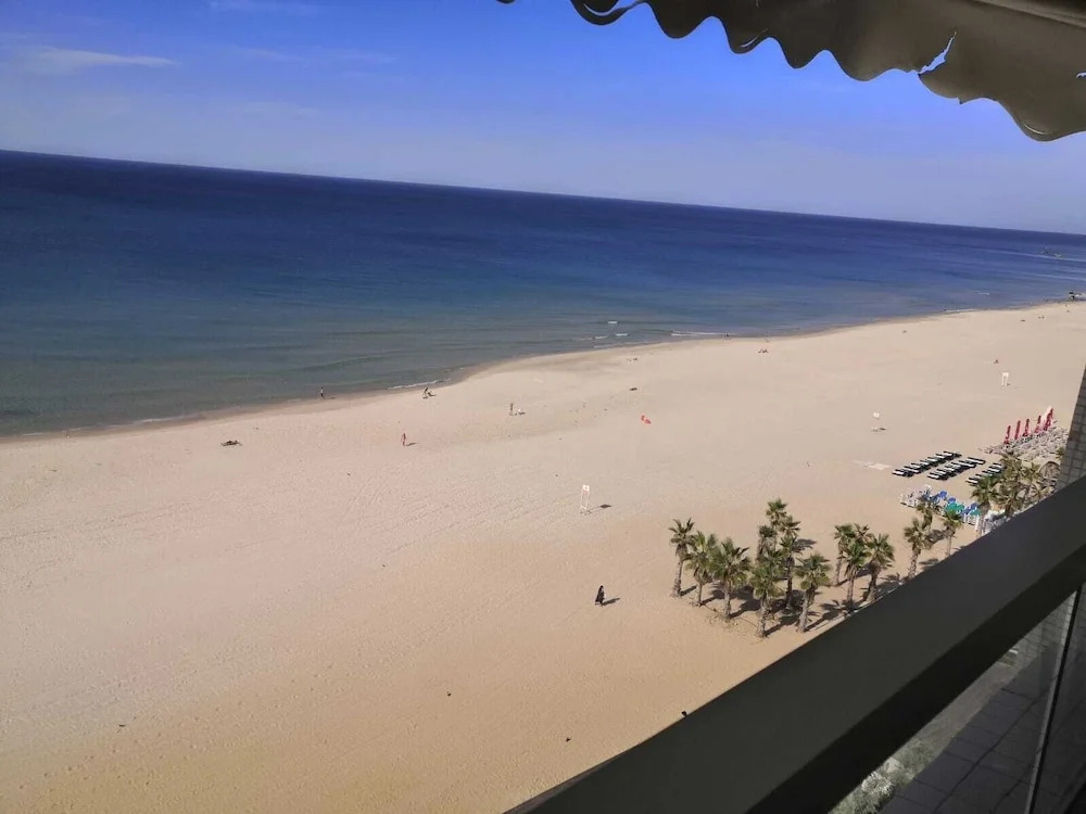 R&A Beach