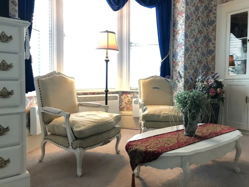 Balmoral House Bed & Breakfast
