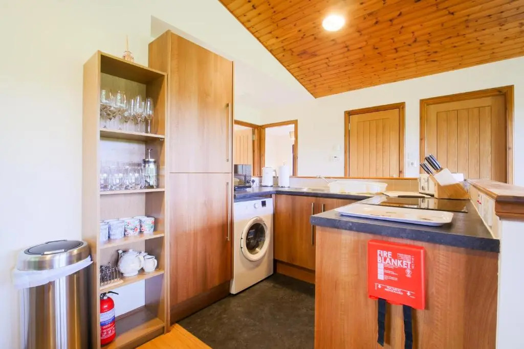 Glenview Chalet Park No 2