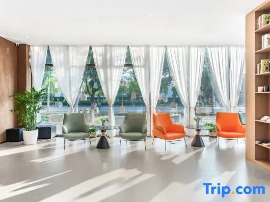 Xiushui Impression Collection Hotel (Huaqiao Jishan Subway Station)
