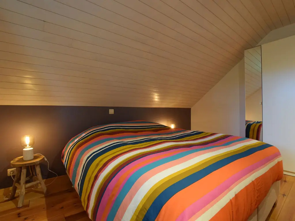 Pastoral villa in Heure with bubble bath, sauna, terrace and large garden