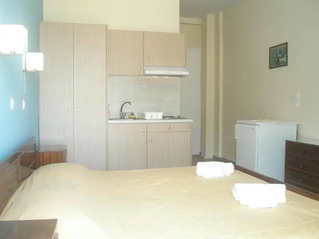Tolon Beach Hotel