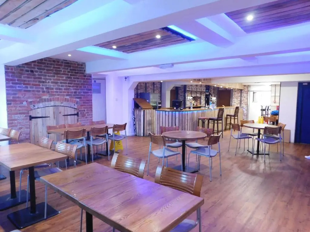 The Jubilee Hotel East - with NEWLY REFURBISHED SPA FACILITIES - GAMESPIT - AND SMOKEHOUSE