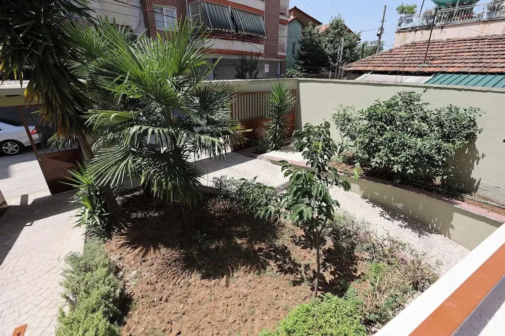 Emar Hotel