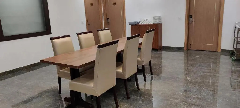 Hotel Keshav Residency - Medicity Gurugram, near Medanta Hospital, Pure Vegetarian