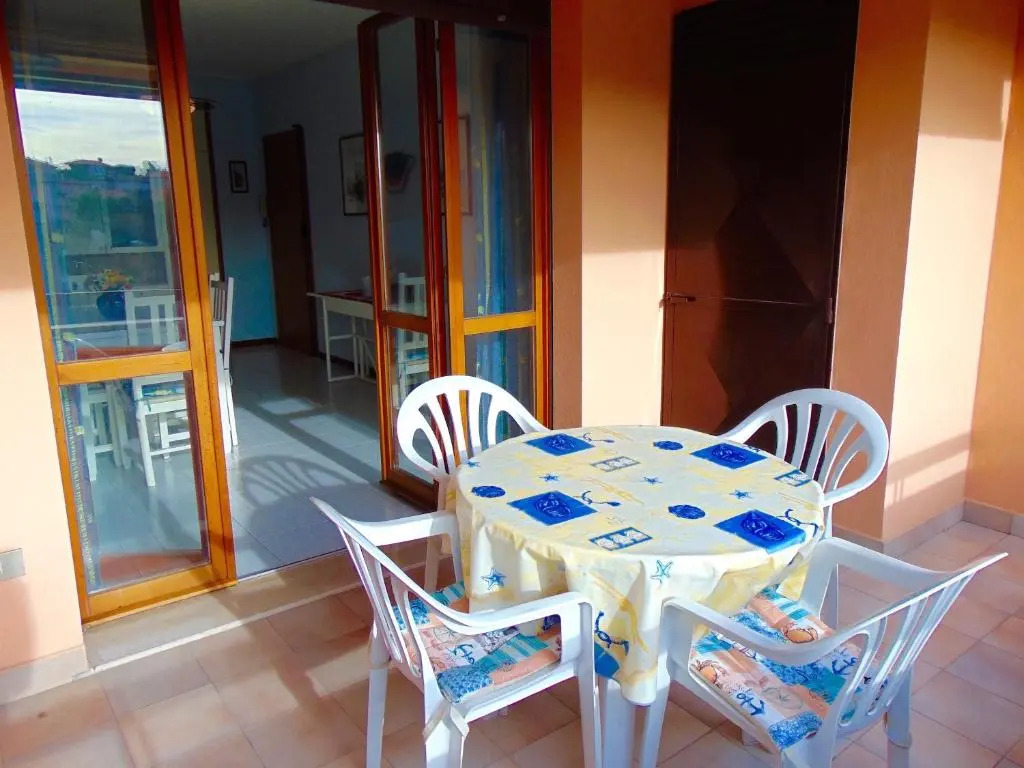 S220 - Sirolo, Trilocale in Centro Con Terrazzo
