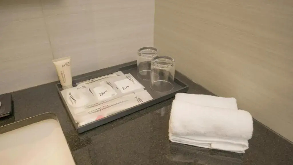 Whiz Luxe Hotel Spazio Surabaya