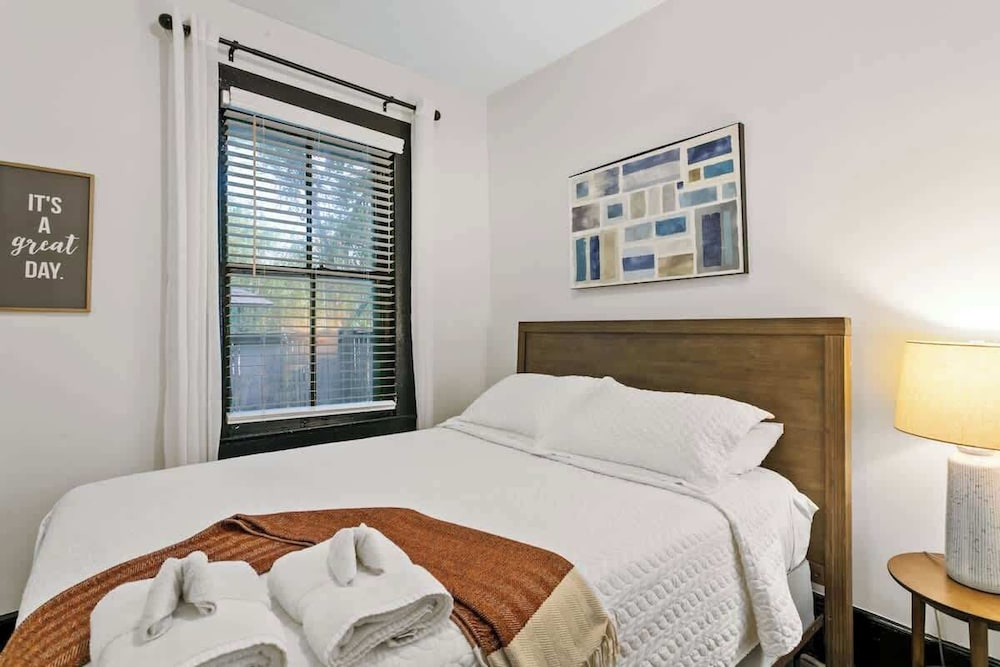 Cozy Bungalow Near Shops-st Augustine