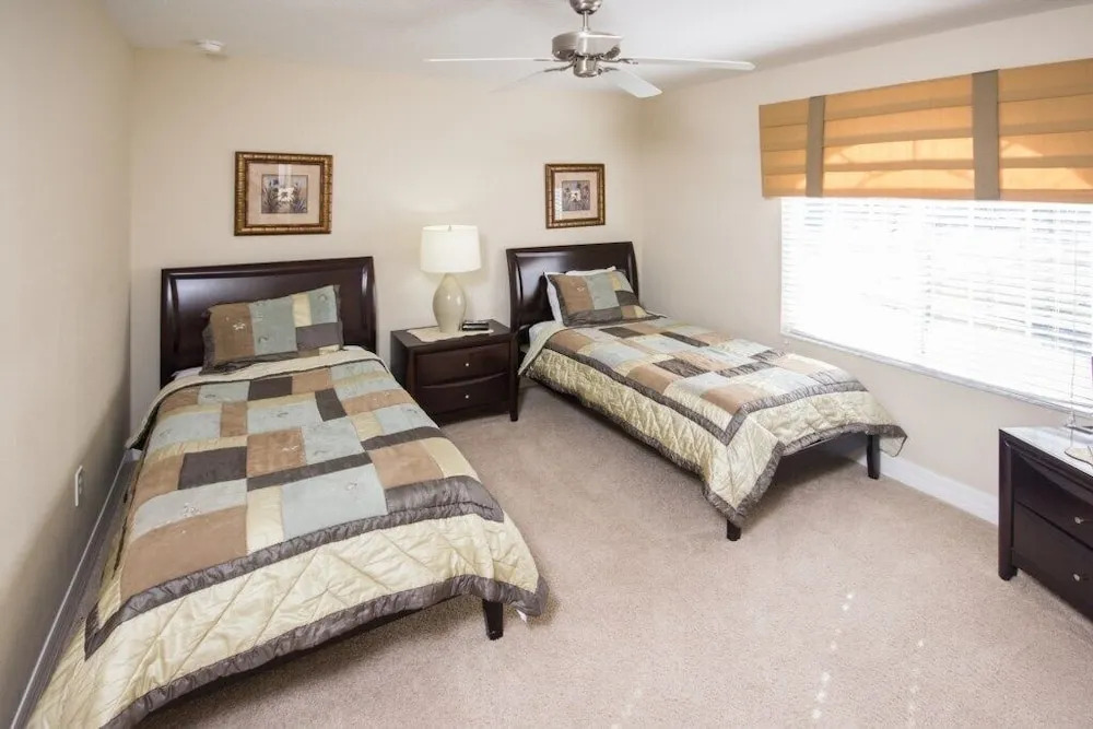 Private Pool With Games Room 4 Bedroom Home