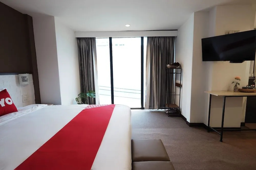 OYO 937 The​ Unique​ S​ Hotel​