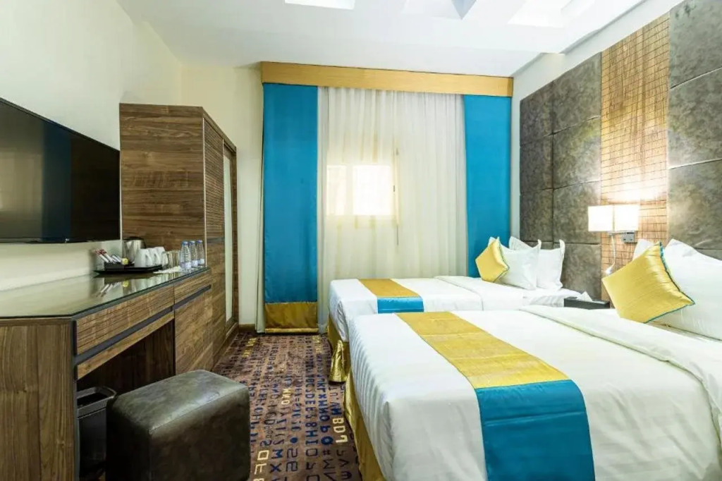 Platinum Hotel