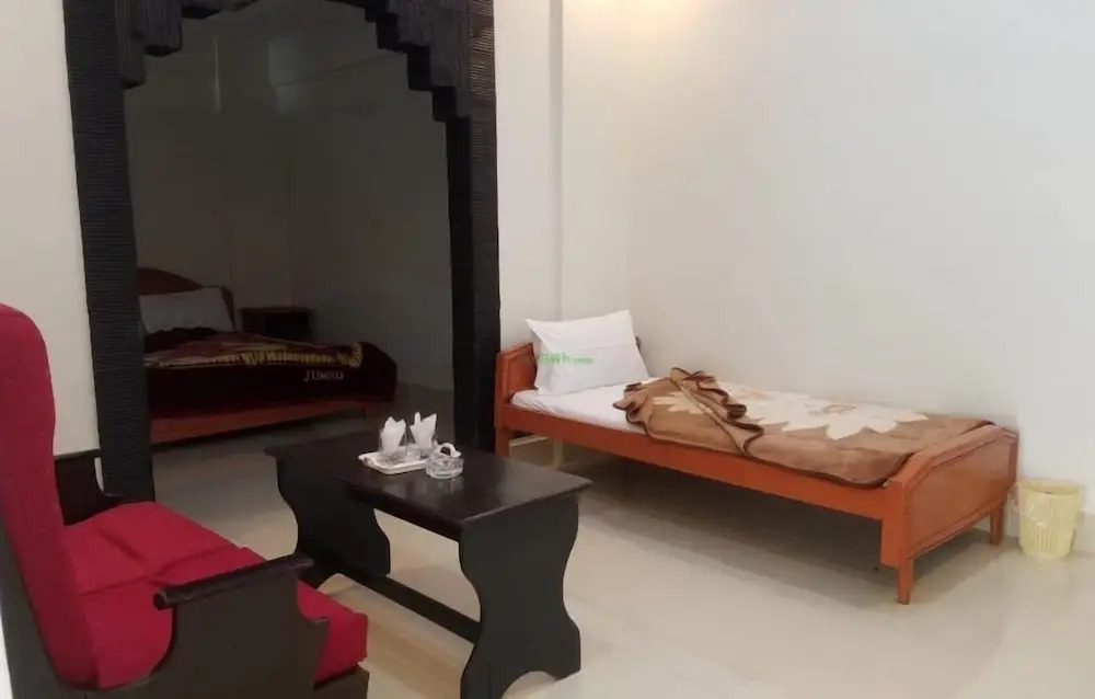 Marina Hotel