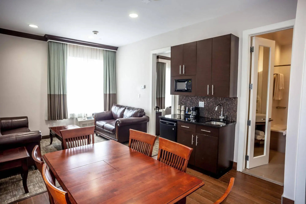Aura Hotel Brooklyn