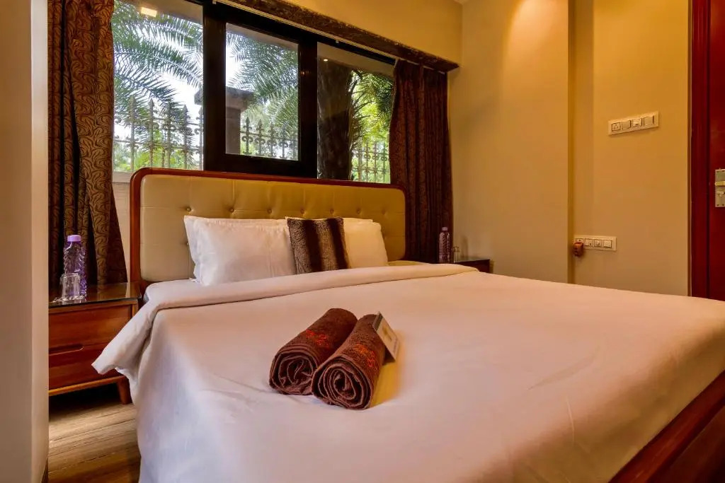 SaffronStays Evelyn Greens, Lonavala - pet-friendly pool villa in a quiet neighbourhood