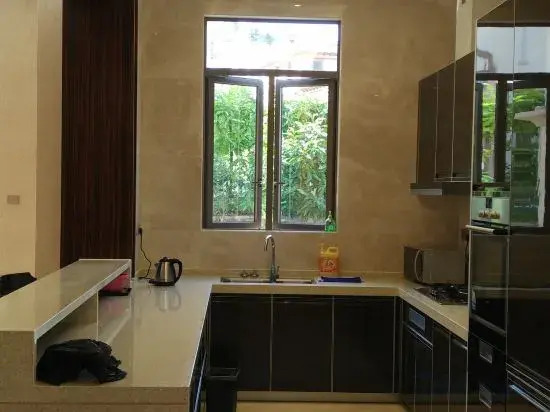 Splendid Xiangjiang Hot Spring Villa