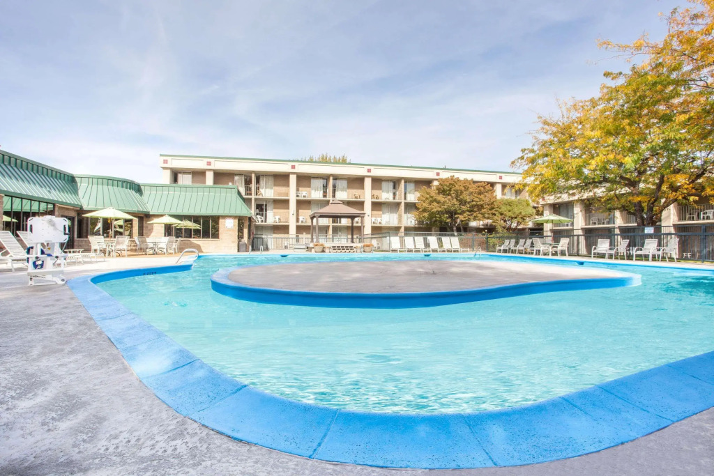 Howard Johnson Hotel Yakima