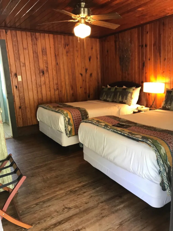 Riverside Lodge at Chimney Rock