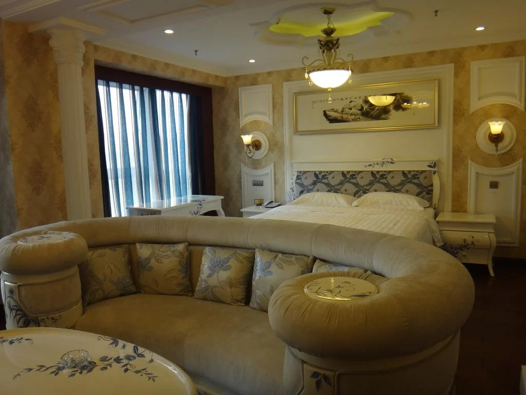 Da Lian Rui Fu Hotel