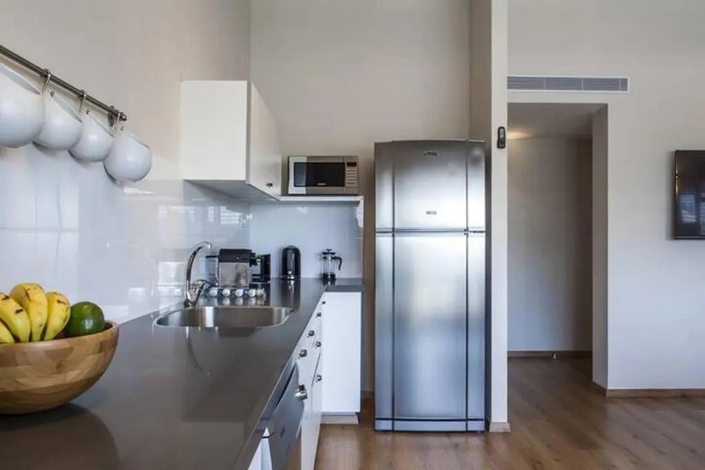 Simple 2BR in Sderot Chen 1 by HolyGuest