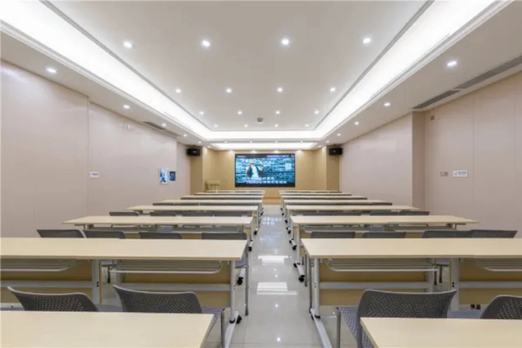 Vienna 3 Best Hotel(South Zhongshan District)