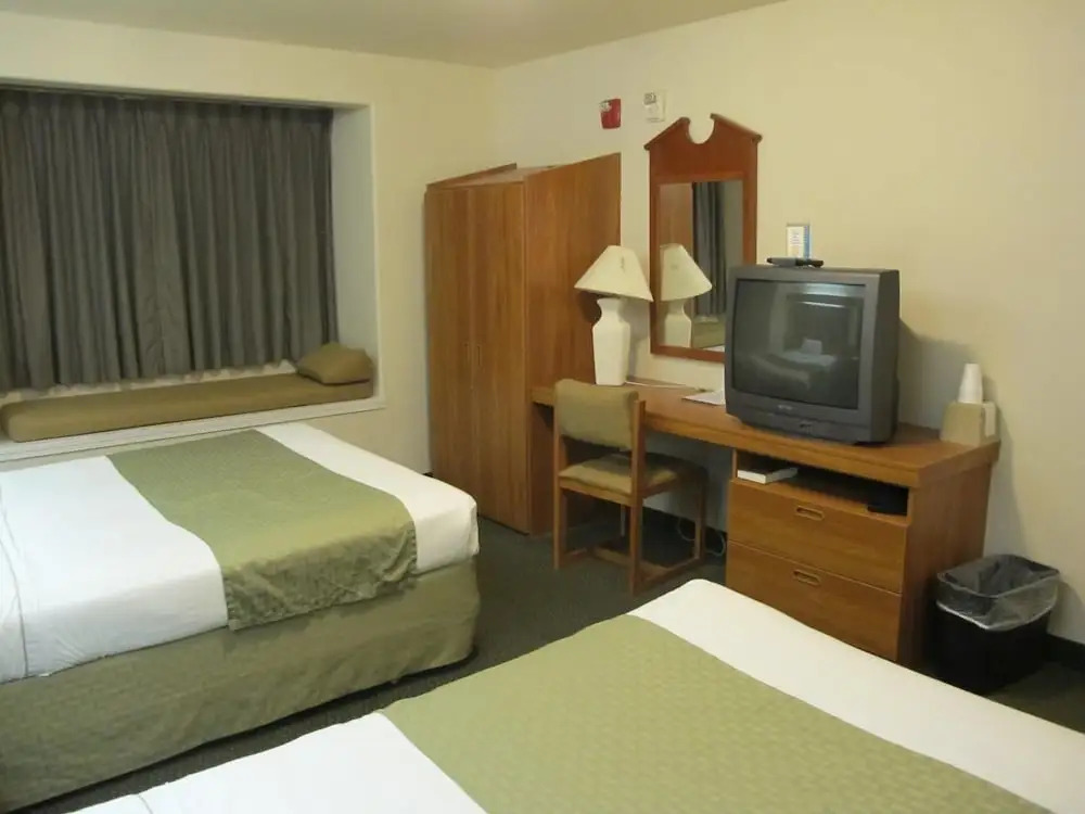 Microtel Inn & Suites Anchorage Area Eagle River