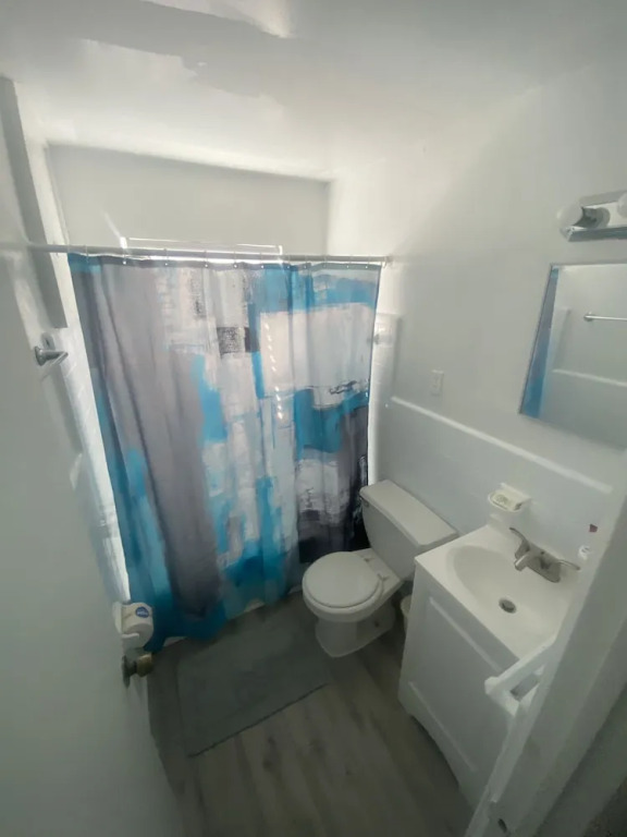 Uptown Inn & Suites