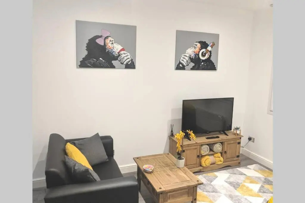 NEW APARTMENT - Offline Bookings on 079-504-13594