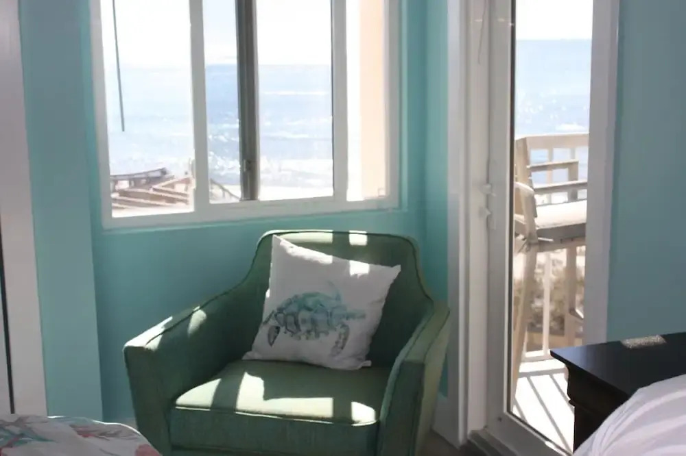 Gulf Shore Condo #404