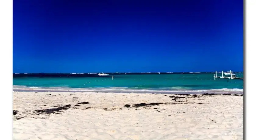 Stanza Mare 2 Bedroom Beachfront Condo